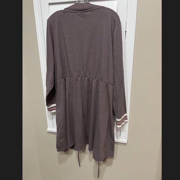 Sleep by Cacique Robe - Picture 2 of 6